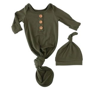 Cadenlane Olive Green Newborn Knotted Gown and Hat